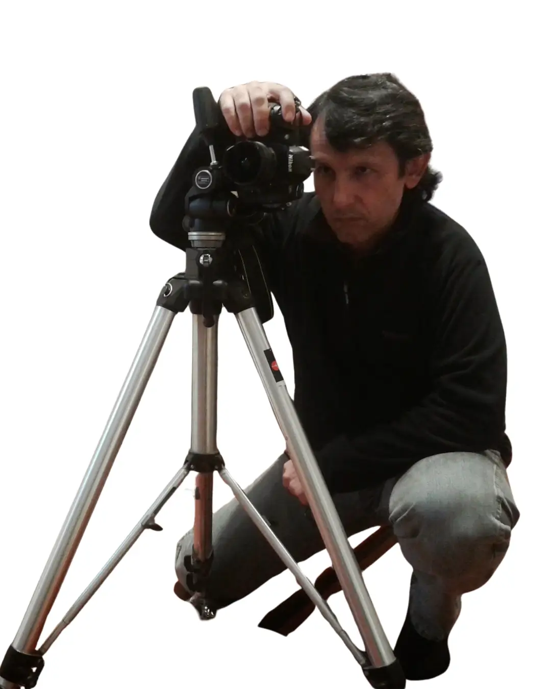 Leo Acomodando Tripode